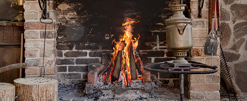 Traditional Fireplace Design Refurbishment Costs in Point Edward, Quebec